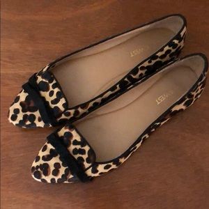Leopard print calf hair flats